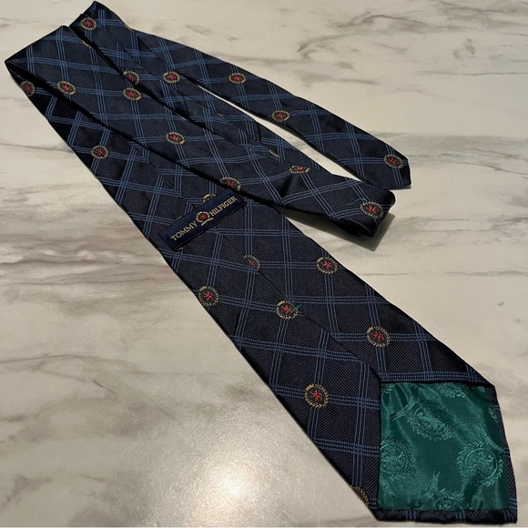 Tommy Hilfiger 100% Silk Blue Plaid Tie w Crest - Picture 2 of 5